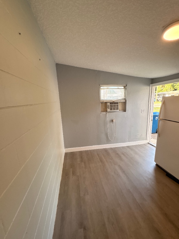 Building Photo - 8142 Eaton Ave