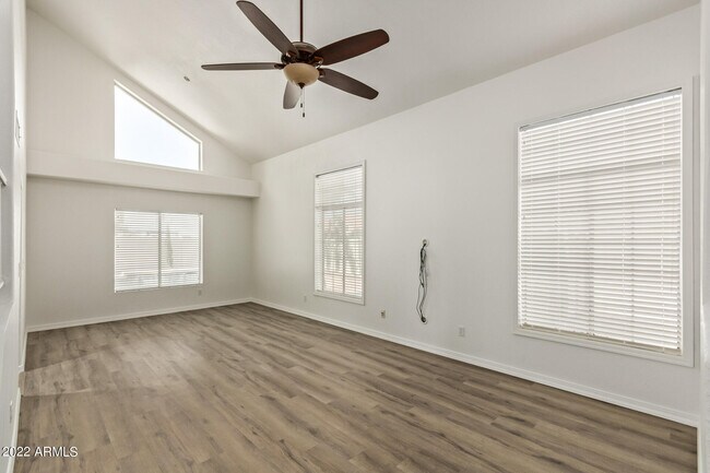Foto del edificio - 16620 S 34th Way