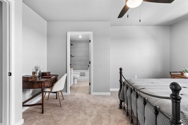 Foto del edificio - Move In Ready!