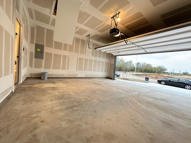 Foto del edificio - 8309 Augeron Drive