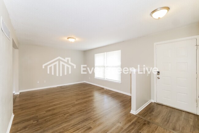 Building Photo - 1109 NE 9th St Terrace