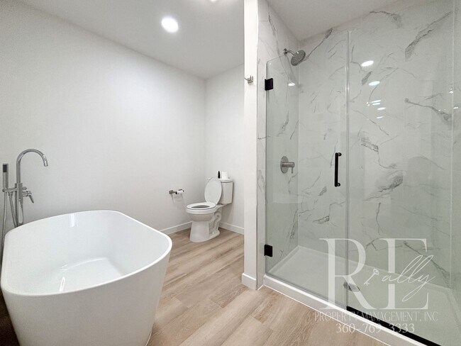 Building Photo - Beautiful 3-Bd Effectively Newly Construct...