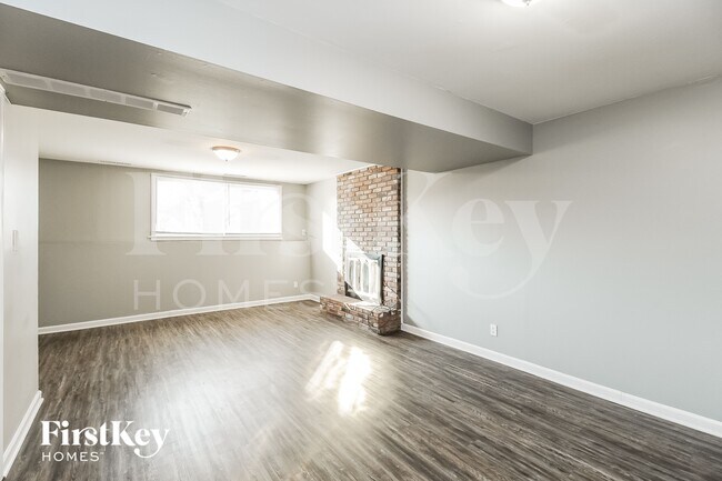 Foto del edificio - 9436 Craig Dr