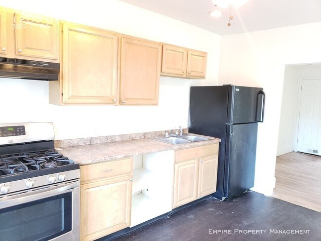 Building Photo - 3 Bedroom 1 Bath House in Easton