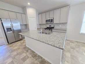 Building Photo - 3210 Aster Mdw Wy