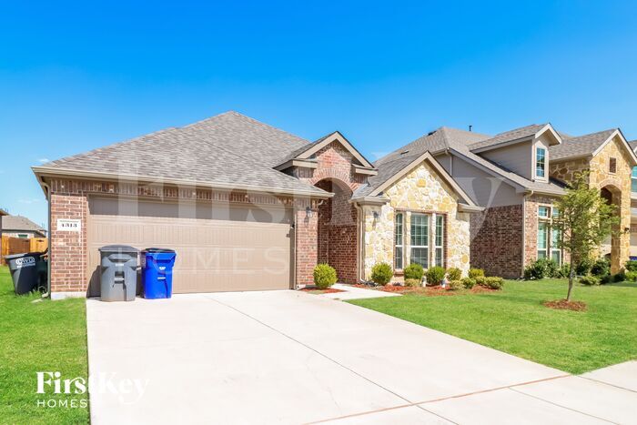 Foto principal - 4313 Lakeview Dr