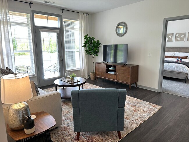 Foto del edificio - 5111 Aldersgate Dr