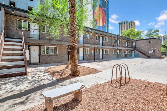 Foto del edificio - 821 North 3rd St