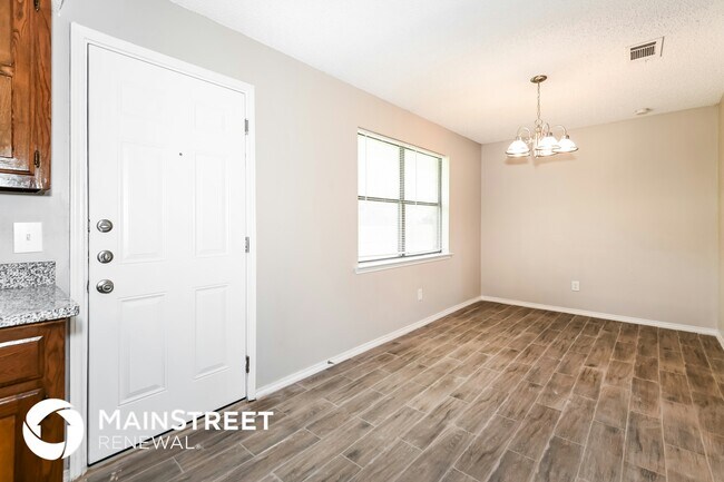 Foto del edificio - 1028 Eastridge Cir