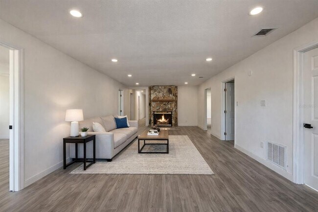 Foto del edificio - 502 NW Crystal St