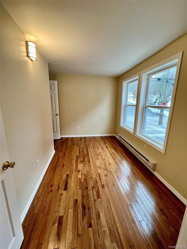 Foto del edificio - 41 Scudder Ave