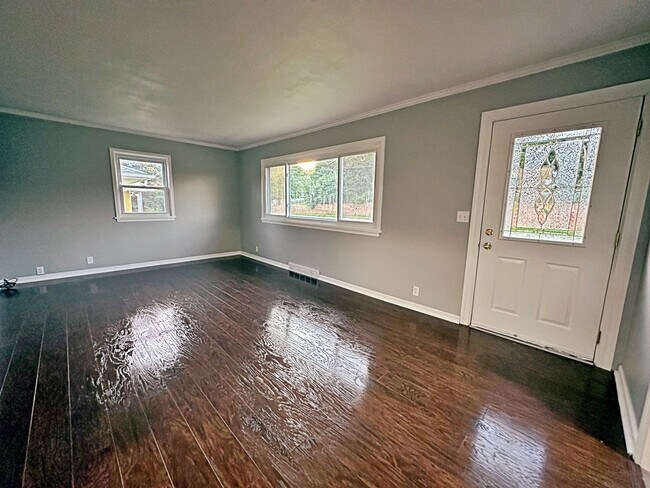 Building Photo - 6755 Blondo St