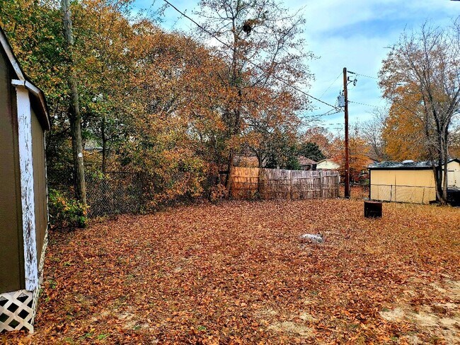 Building Photo - 444 Sawtimber Ln