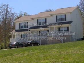 Building Photo - 42 Priscilla Dr