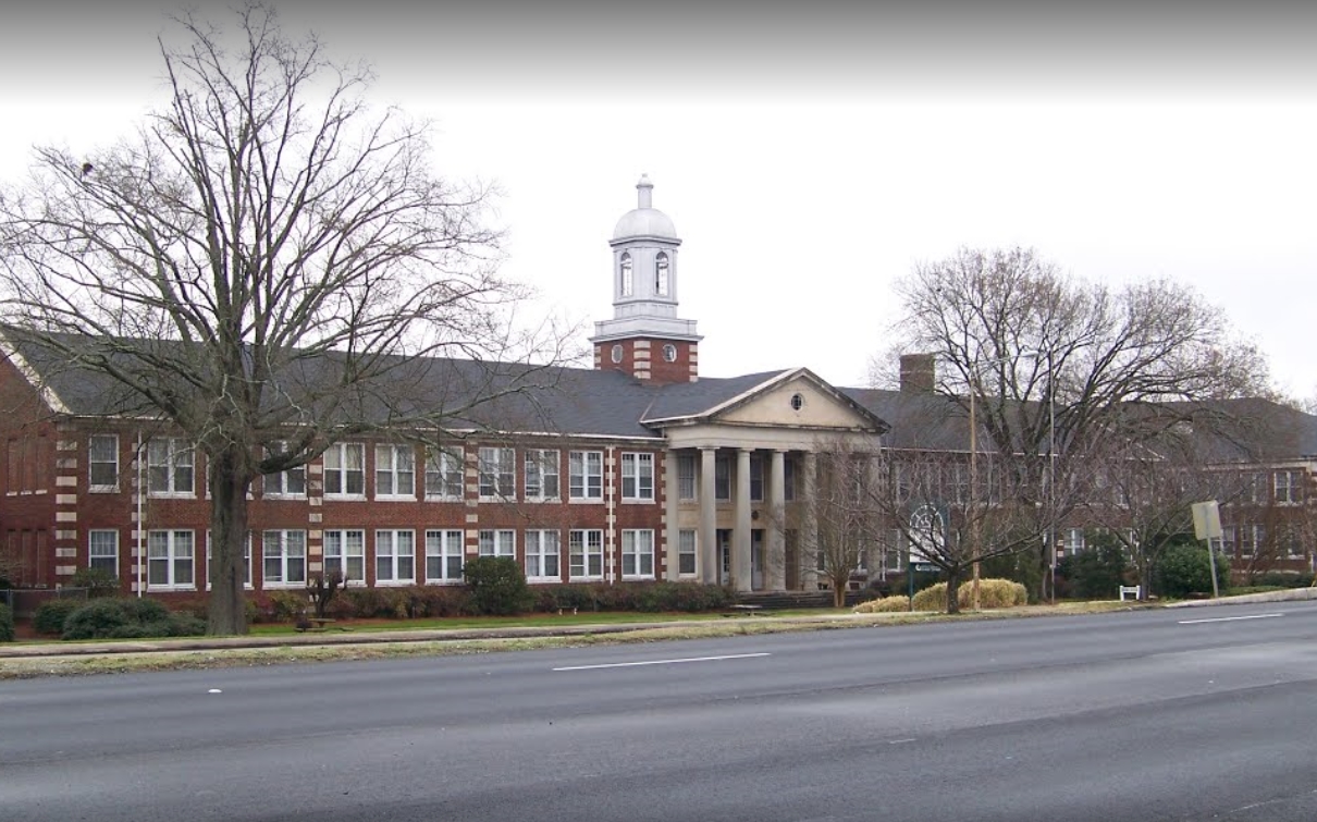 Primary Photo - Greenwood High Apartments