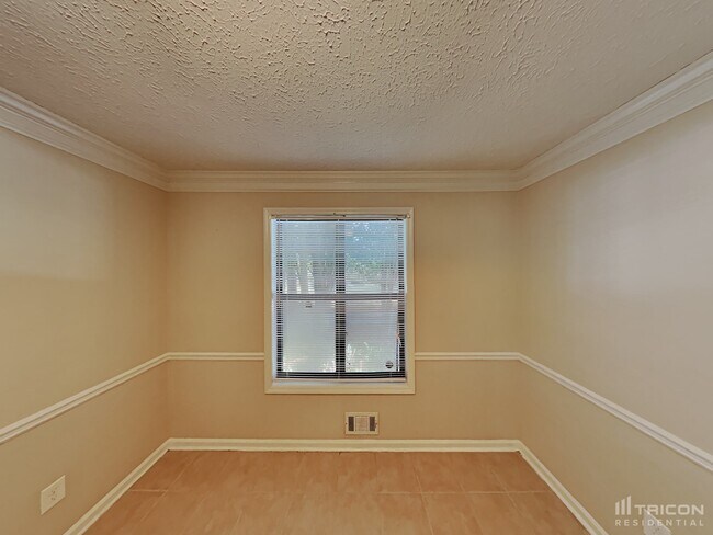 Foto del edificio - 5040 Sumit Wood Dr NW