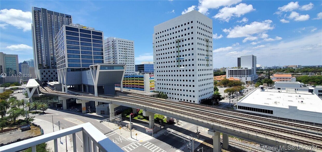 Foto principal - 850 N Miami Ave