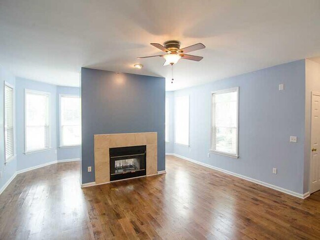 Foto del edificio - 123 McGill Park Ave NE