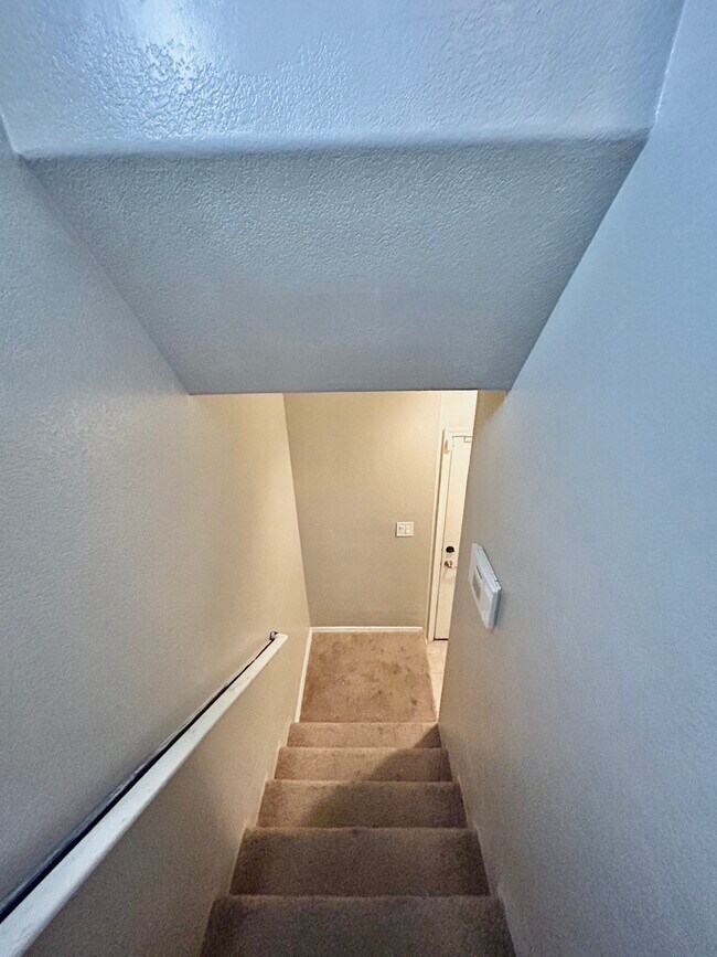 Foto del edificio - 356 N 169th Ave