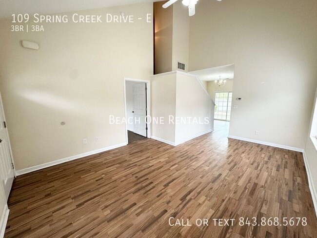 Foto del edificio - 109 Spring Creek Dr