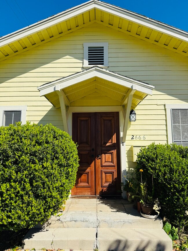 Building Photo - 2666 Cimarron St