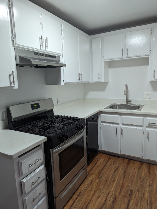 Foto del edificio - 7014 Lanewood Ave