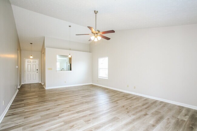 Foto del edificio - 3420 Cold Harbor Dr