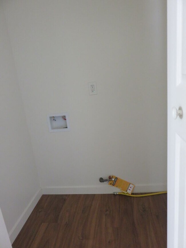 Building Photo - 3bd/1ba Lompoc home