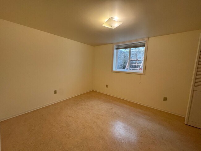 Foto del edificio - 4606 N Amherst St