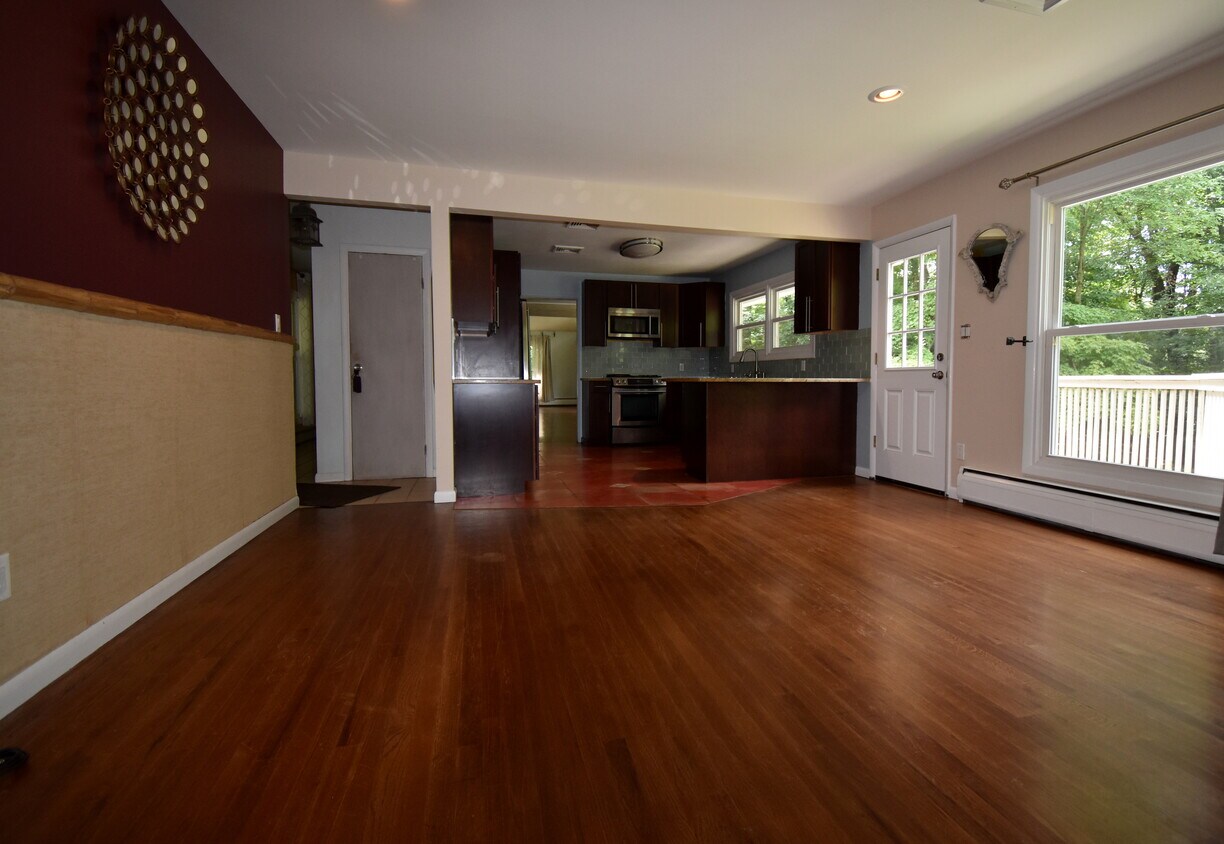 4 Grey Beech Ln, Pomona, NY 10970 House Rental in Pomona, NY