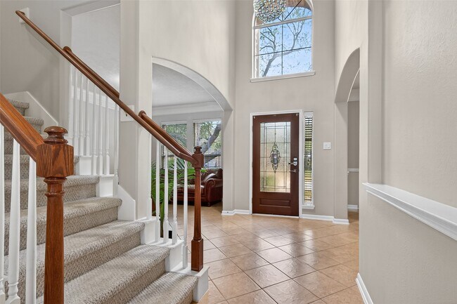 Foto del edificio - 13310 Larkhill Gardens Ln