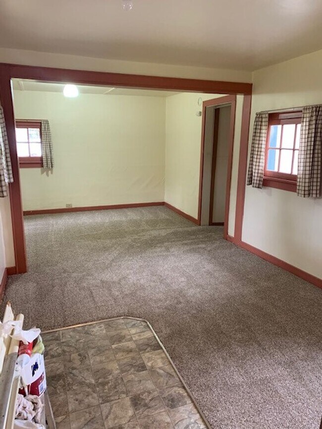 Foto del edificio - Updated 1 Bedroom ~ 1  Bathroom Cottage Mi...