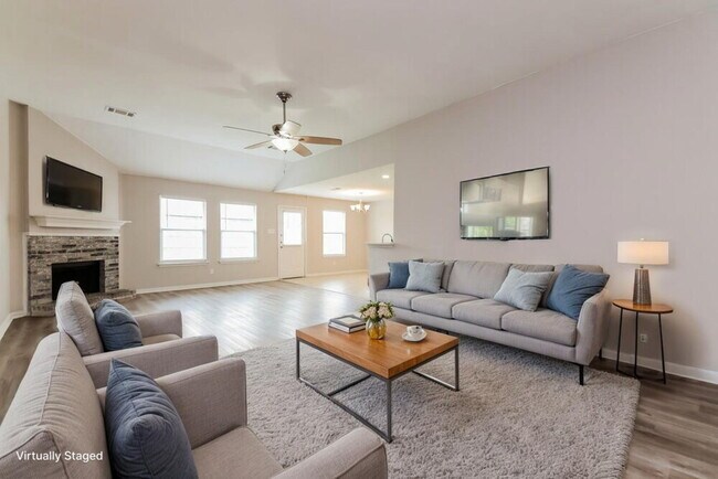 Foto del edificio - 708 Mackenzi Dr