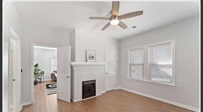 Foto del edificio - 437 Chappell Rd NW
