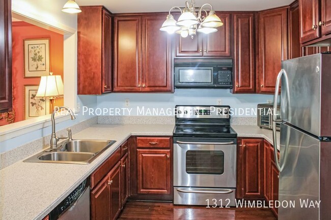 Building Photo - 1312 Wimbledon Way