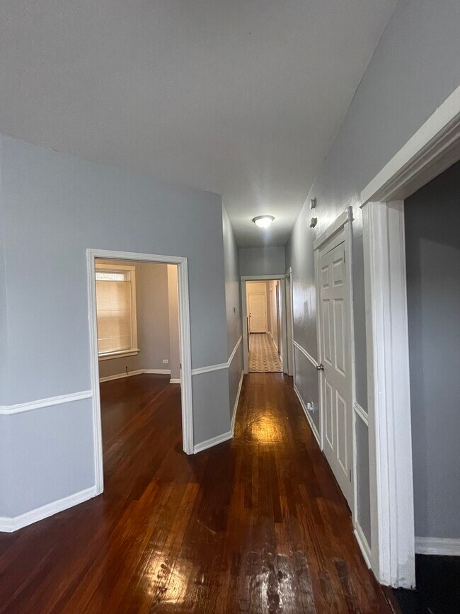 Building Photo - 8544 S Sangamon St