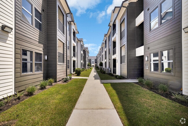 Alternate - Aria at Almeda