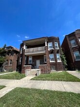 Building Photo - 6326 Vinewood St