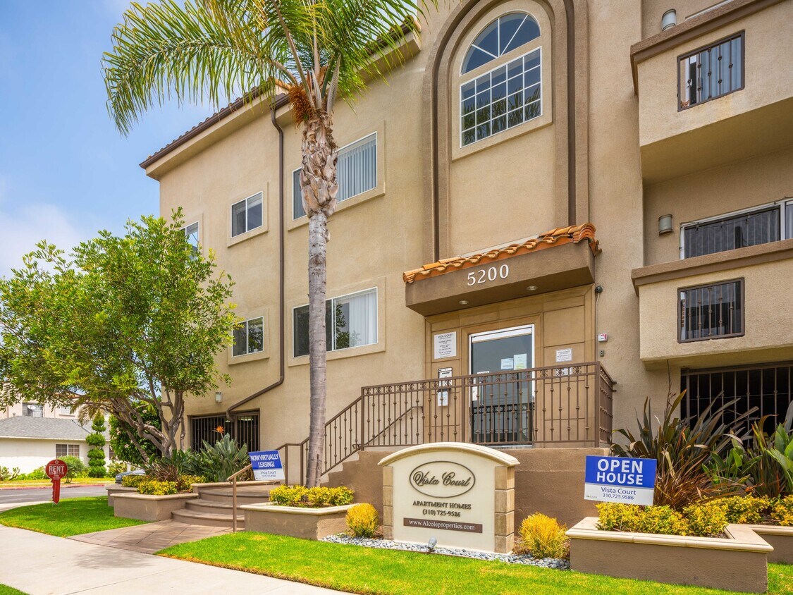 Foto principal - 5200 Inglewood Blvd