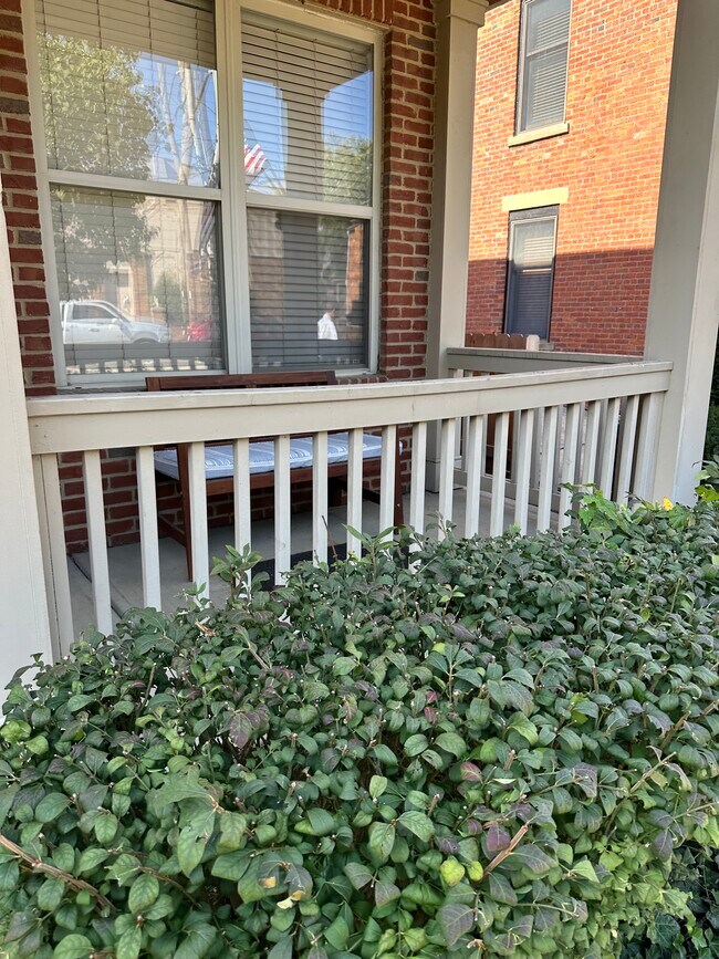 Front porch - 803 S Front St