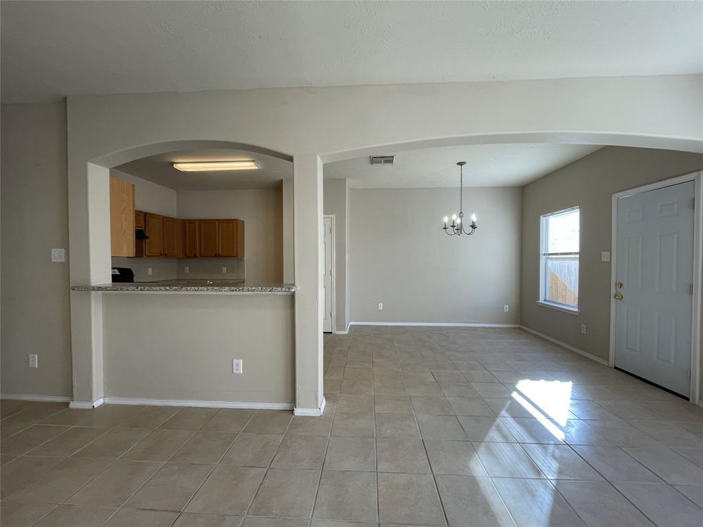 Foto principal - 6119 Yorktown Meadow Ln