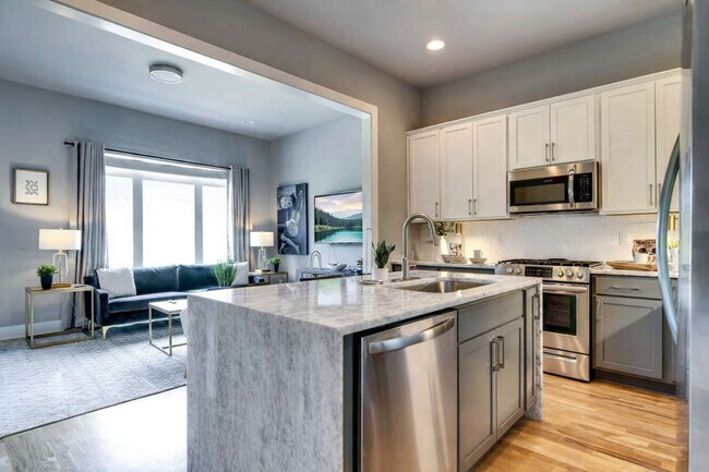 Foto del edificio - 966 Youngs Ln