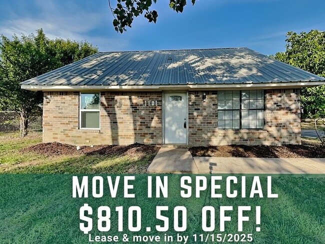 Building Photo - 1101 Bronner Dr Building Photo - 1101 Bronner Dr