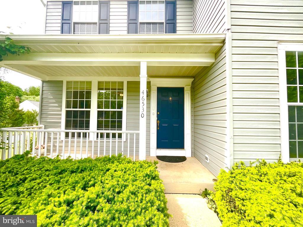 Primary Photo - 46530 Pebblebrook Pl