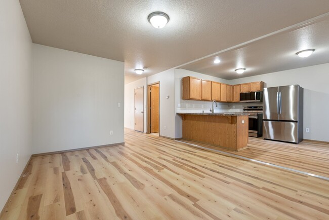 Building Photo - Spacious 4-Bedroom Home in SE Portland!