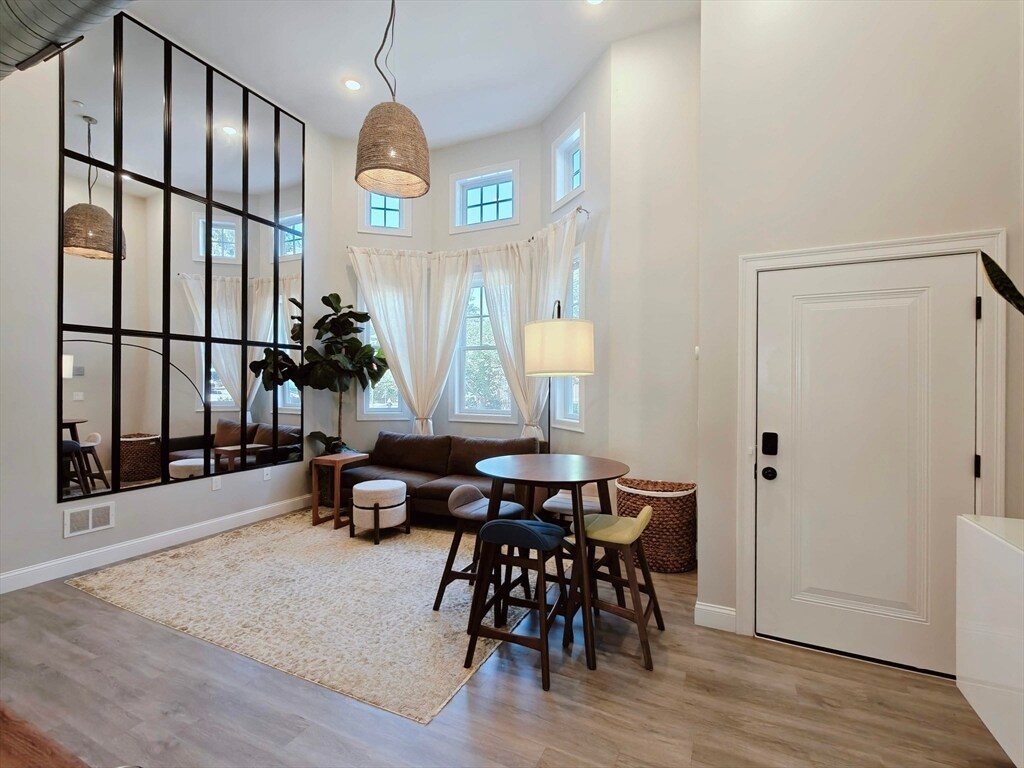 Foto principal - 24 Arcadia St