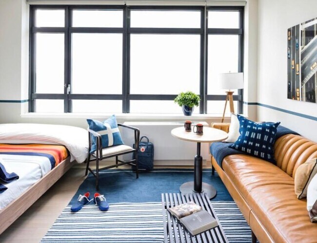 Building Photo - 0 bedroom in LONG ISLAND CITY NY 11101