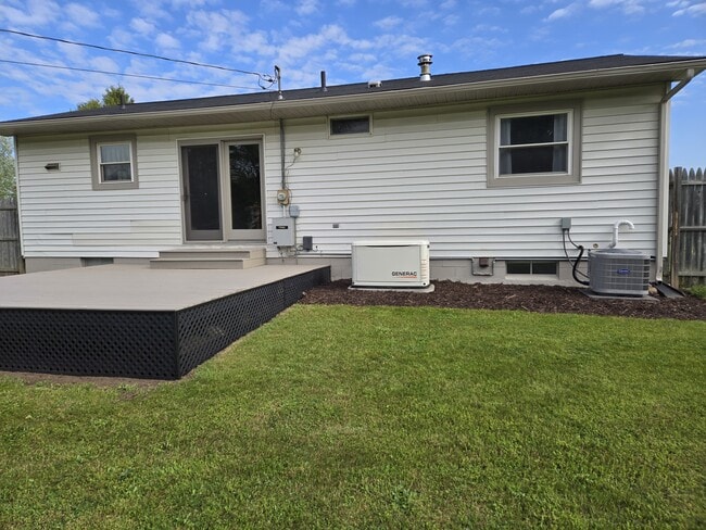 Building Photo - 1162 George St