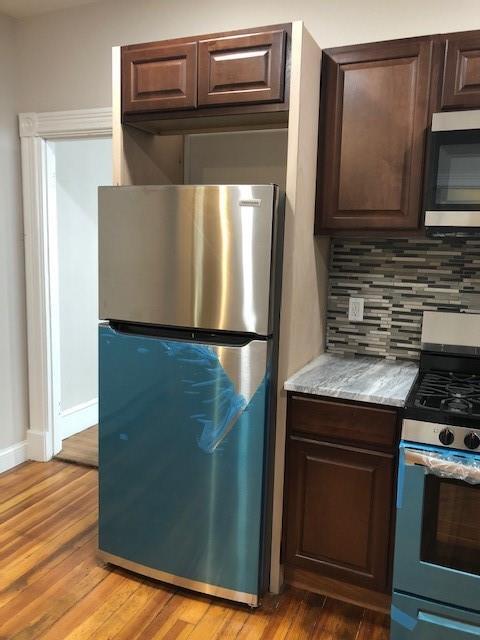 Building Photo - 138-140 Doyle Ave