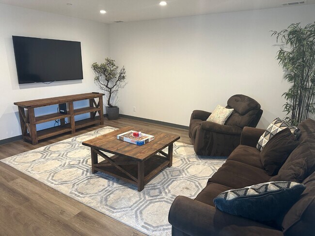 Foto del edificio - 2500 Avery Ct